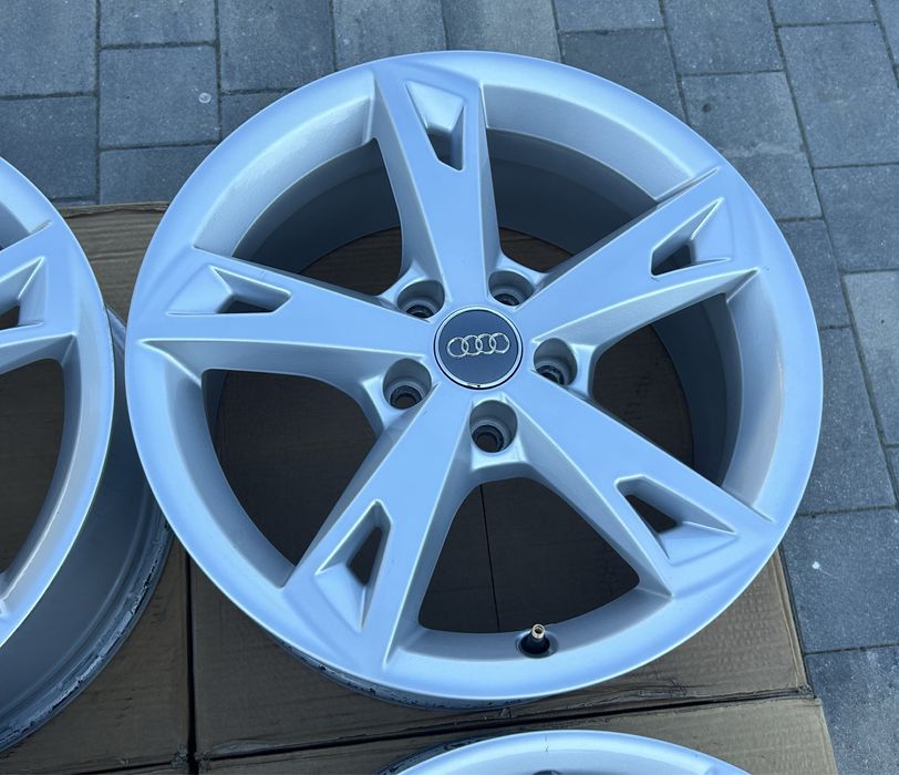Oryginalne felgi Audi Q5 A3 A4 A5 A6 17" 5x112 8W0 ET38 s-line