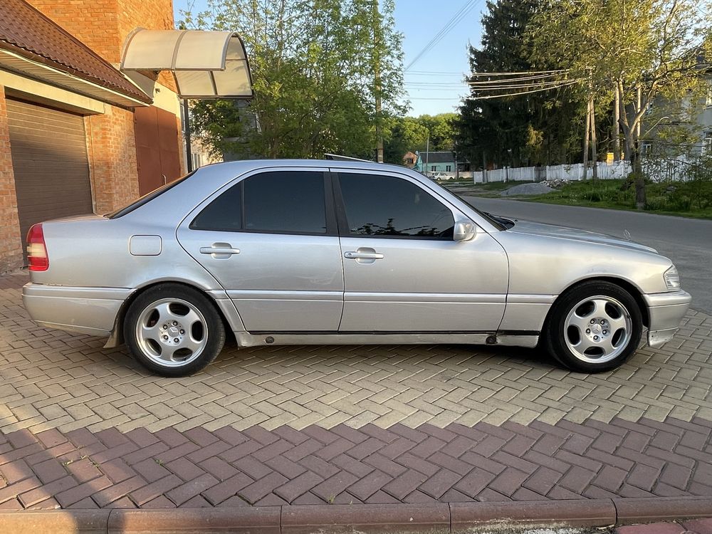 Mercedes-Benz C-Class w202