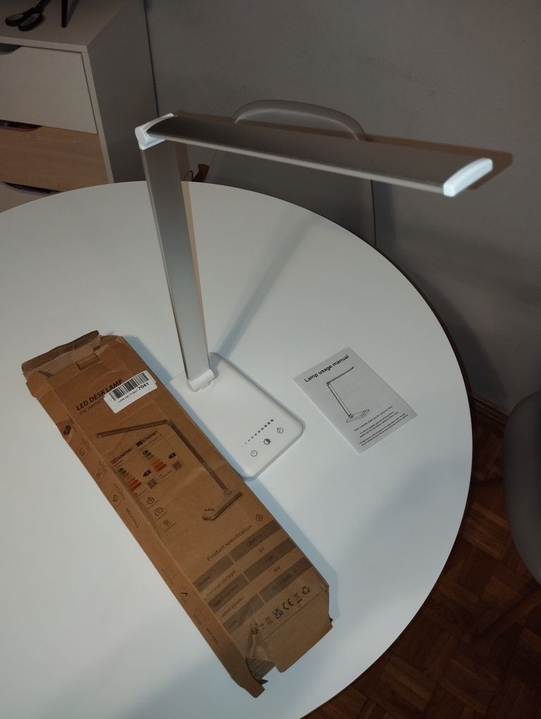 Lampa LED QM019 dotykowa