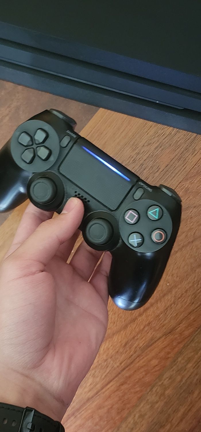 Ps 4 pro 1tb + гра (72 ревізія)