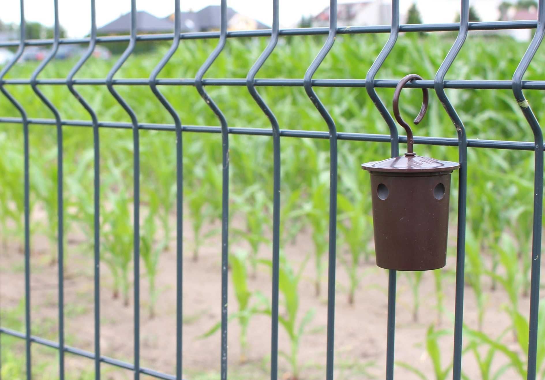 Odstraszacz na dziki sarny, lisy HUKINOL 500 ml + zestaw do nasączenia