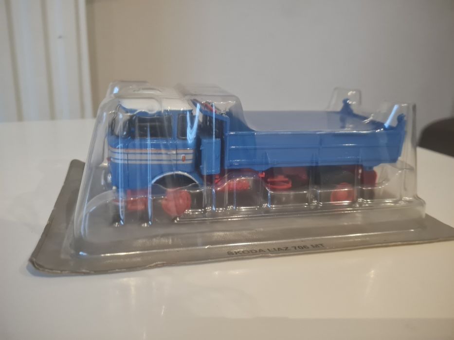 SKODA LIAZ 706 MT model kolekcjonerski ciężarówki PRL