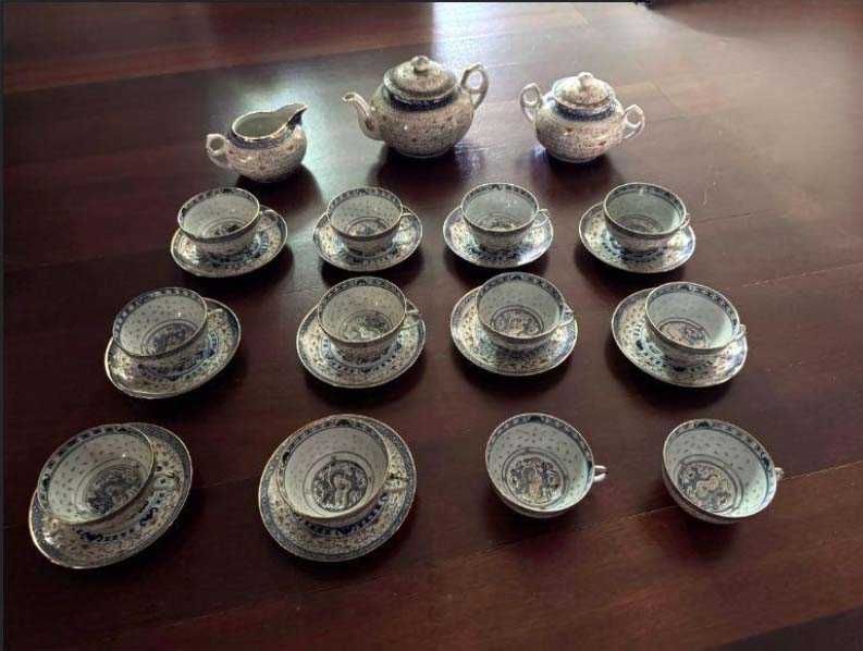 Serviço completo de Porcelana Chinesa "Rice Grain" - 191 peças