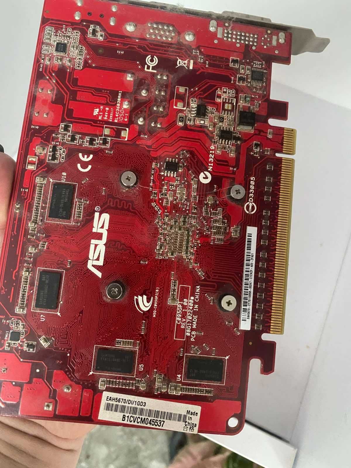 Видеокарта Asus Radeon HD 5670 EAH5670/DI/1GD3 рабочая б/у