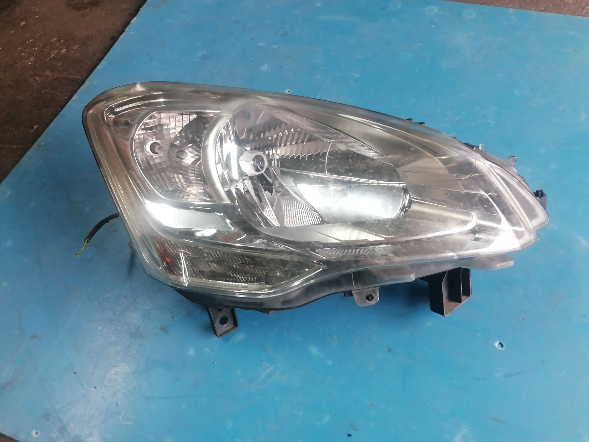 Farol ou óptica Citroën berlingo