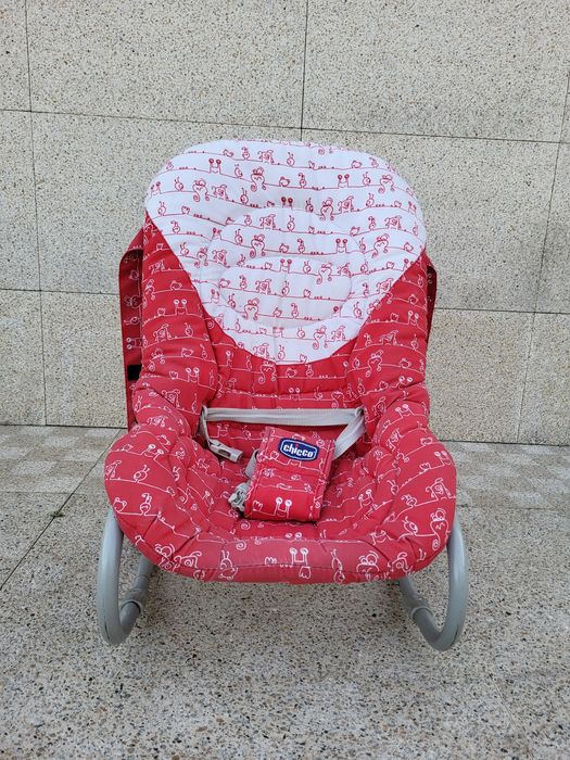 Espreguiçadeira bebé Chicco pouco uso e em muito bom estado