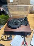 Gramofon FYDEE A6 Bluetooth z 2 wbudowanymi głośnikami 3-biegowy R88
