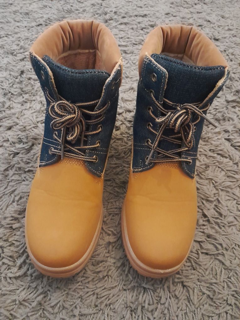 3 Sapatos e botas