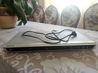 DVD для дисків і з мікрофоном