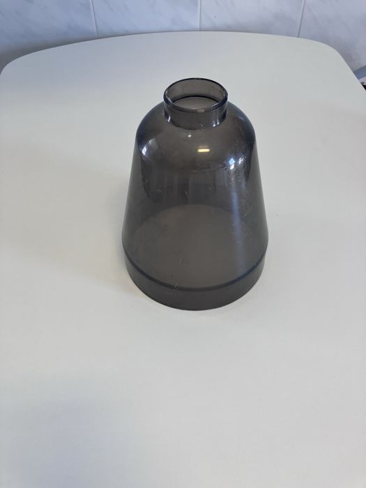 Abajur de plastico usado