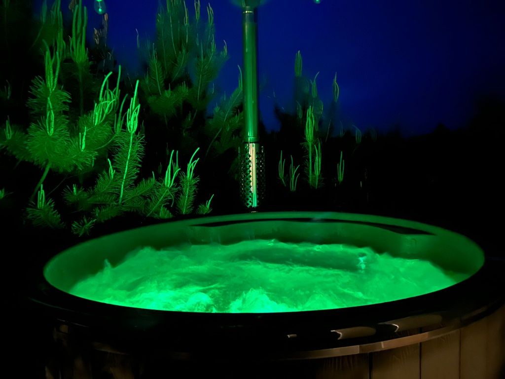Domek całoroczny z jacuzzi, tiny house, Kaszuby, jezioro Sudomie