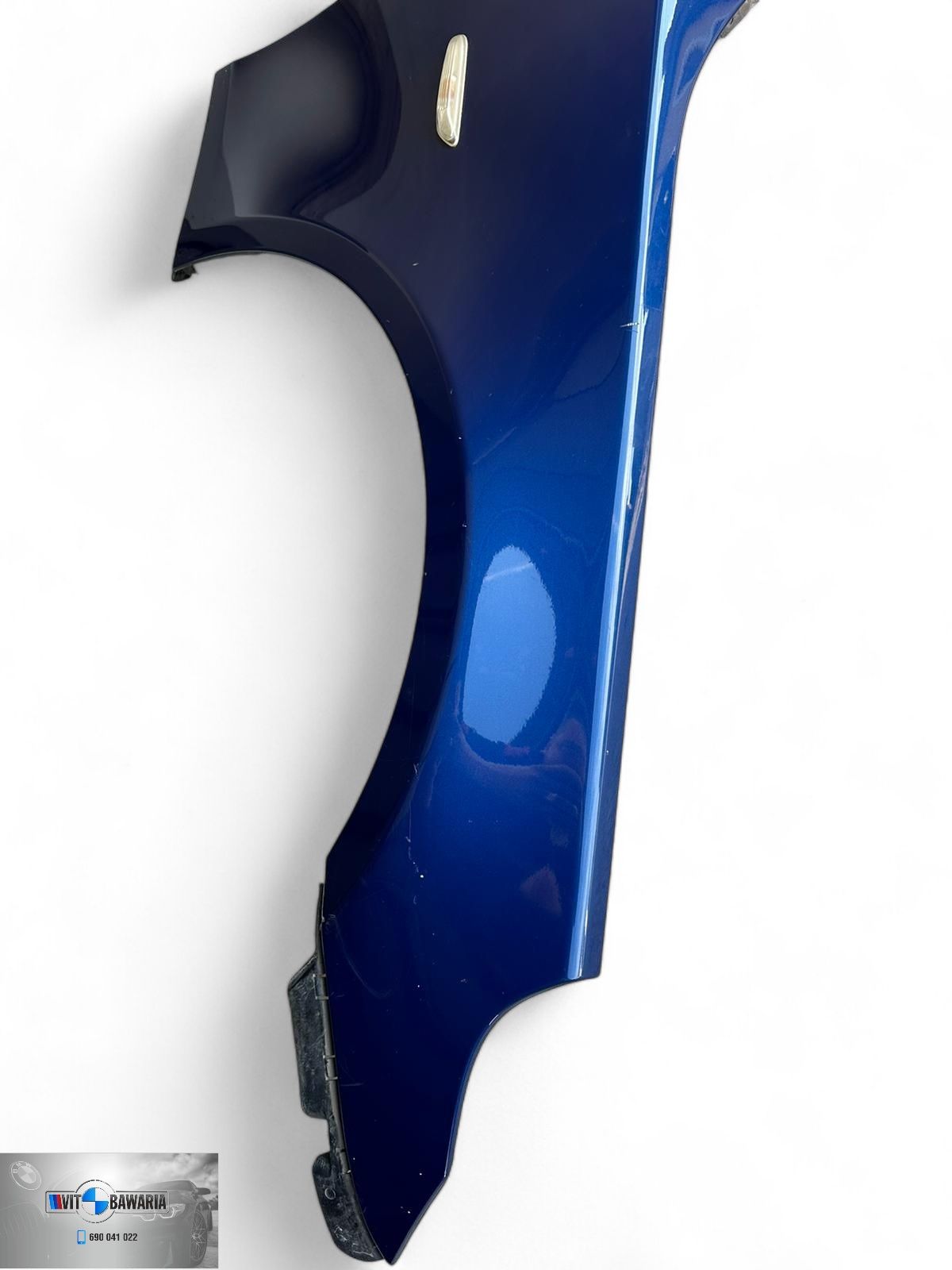 Błotnik prawy przód BMW E60/E61 Le Mans Blau