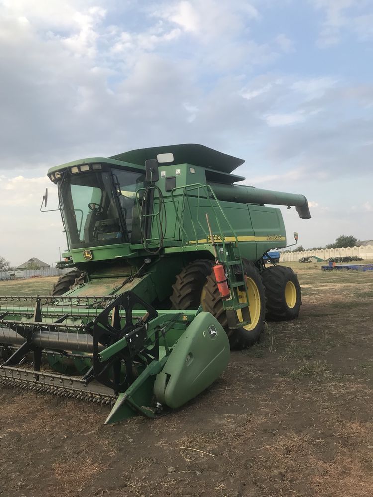 Комбайн John Deere 9660 STS 2005 рік