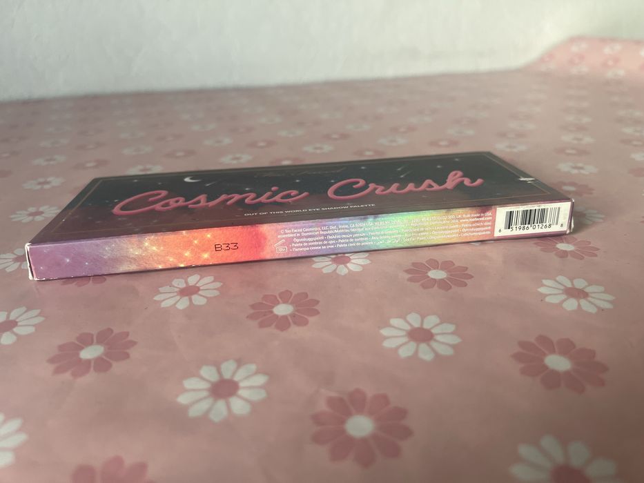 Too Faced Cosmic Crush paletka cieni do powiek