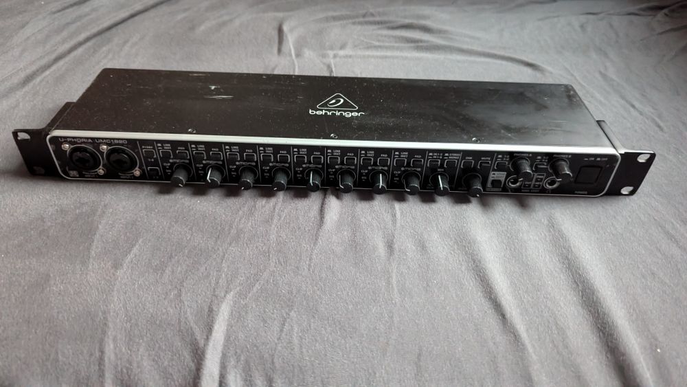 Interfejs Audio MIDI Behringer UMC 1820