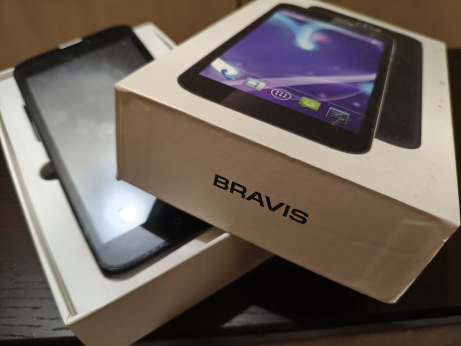 Смартфон телефон Bravis