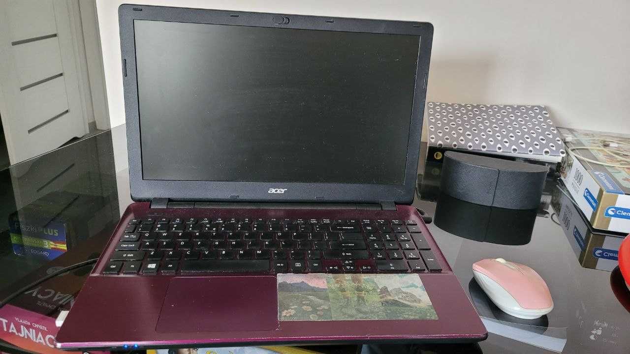 Acer E5-571G i3-4005U, 8GB RAM, SSD 500GB, Win 10Home