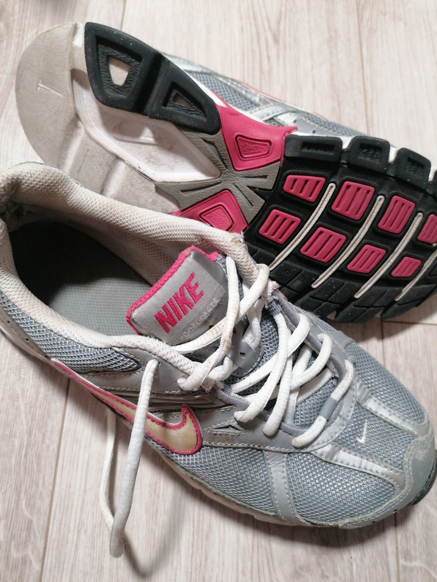 Buty damskie adidasy nike 40 25.5cm