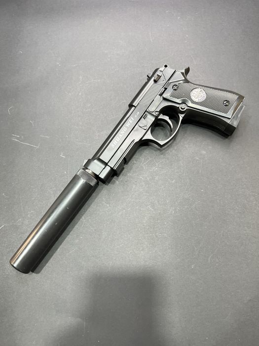 Металевий пістолет Беретта М9 з глушником — С18+ іграшка