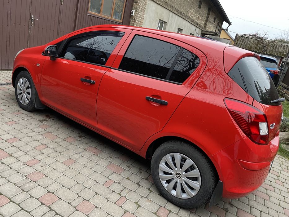 Opel corsa D  corsa d стан ідеальний нефарбована компактне авто
