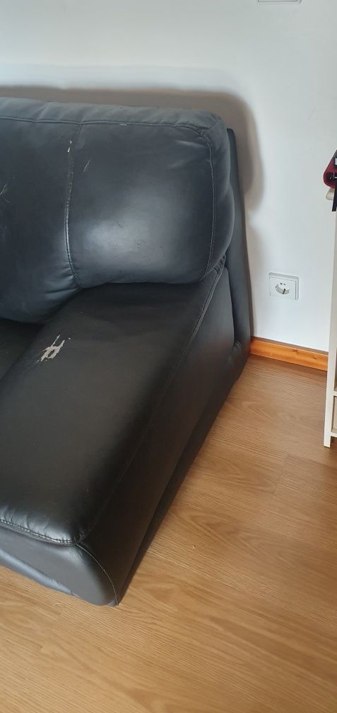 Sofá 2 lugares de pele