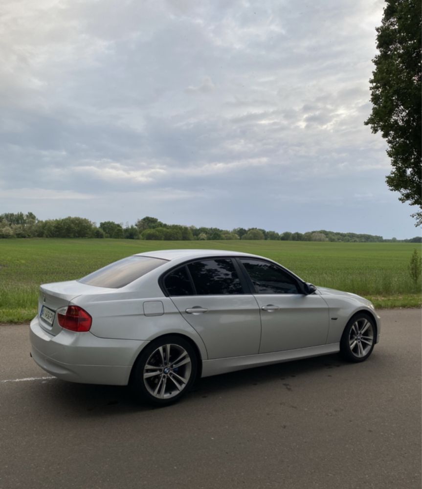 BMW E90 2006 р. 2.0 бензин