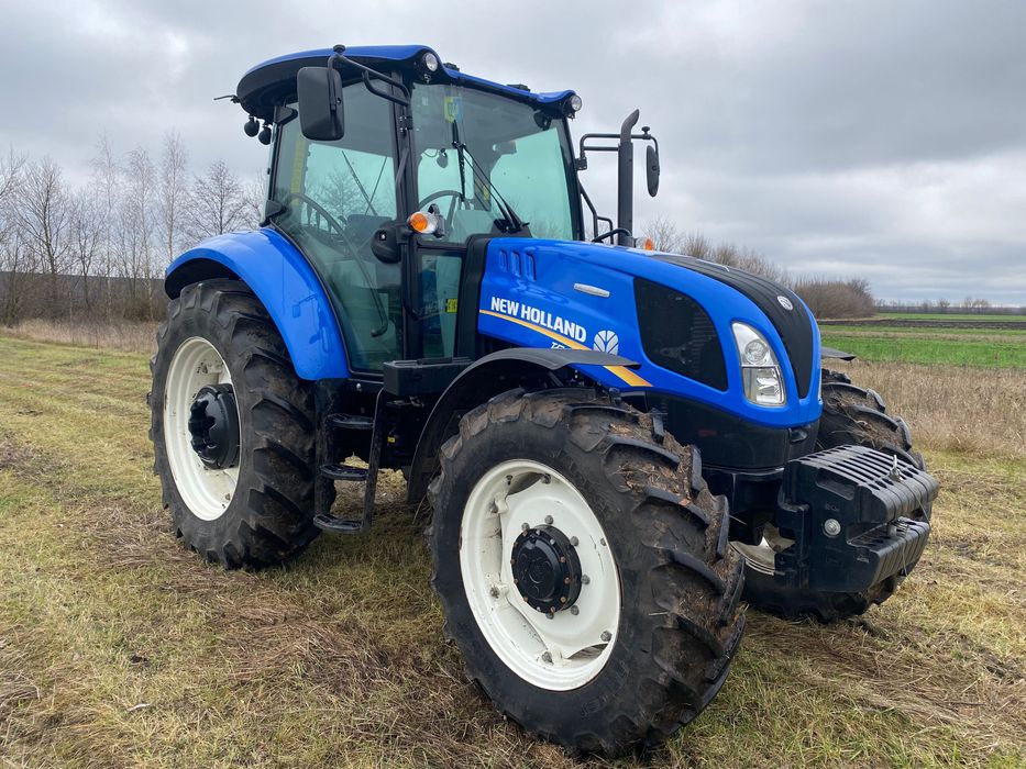 Трактор нюхоланд