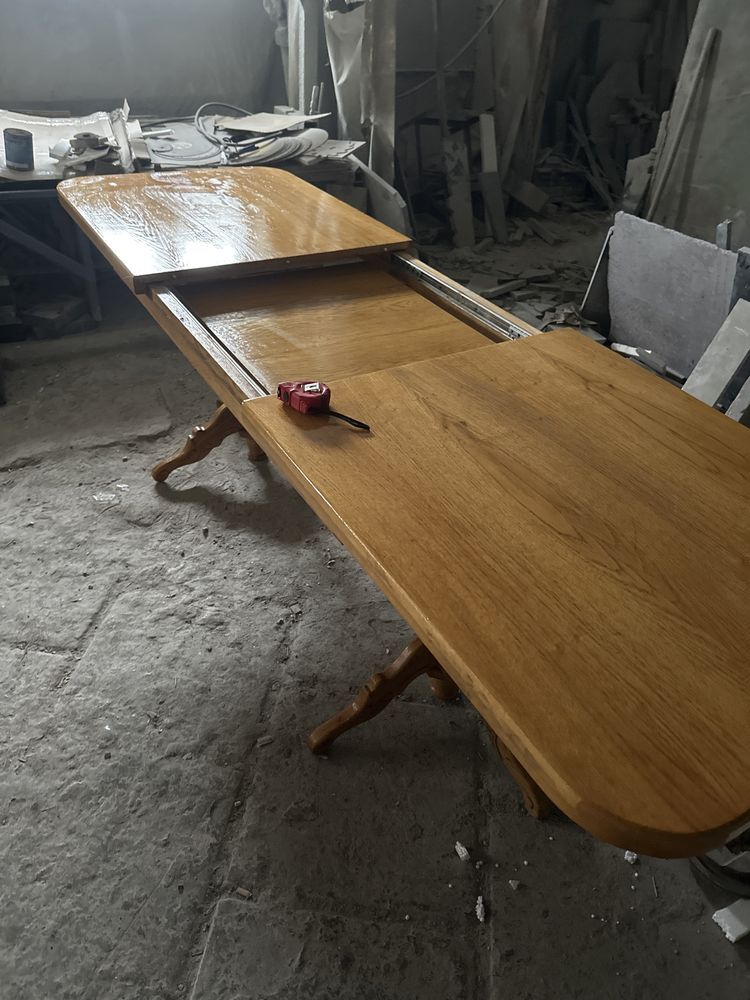 Обеденный стол,дубовый