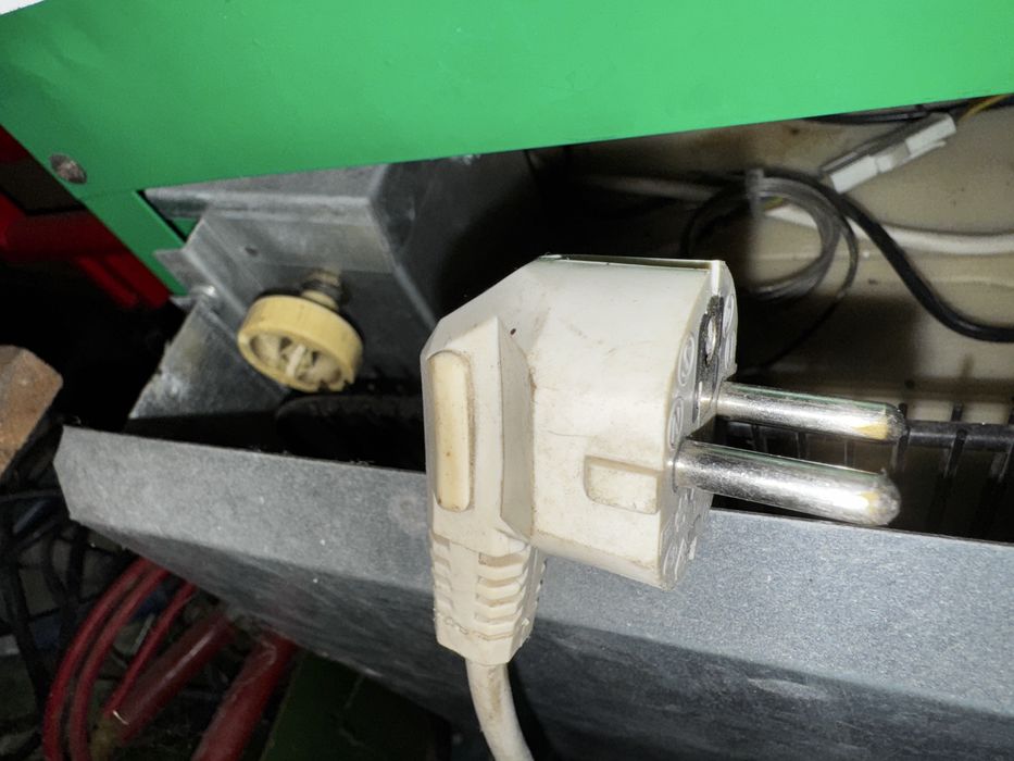 Lodówka barowa Heineken podświetlana z iluminacją bąble w drzwiczkach!