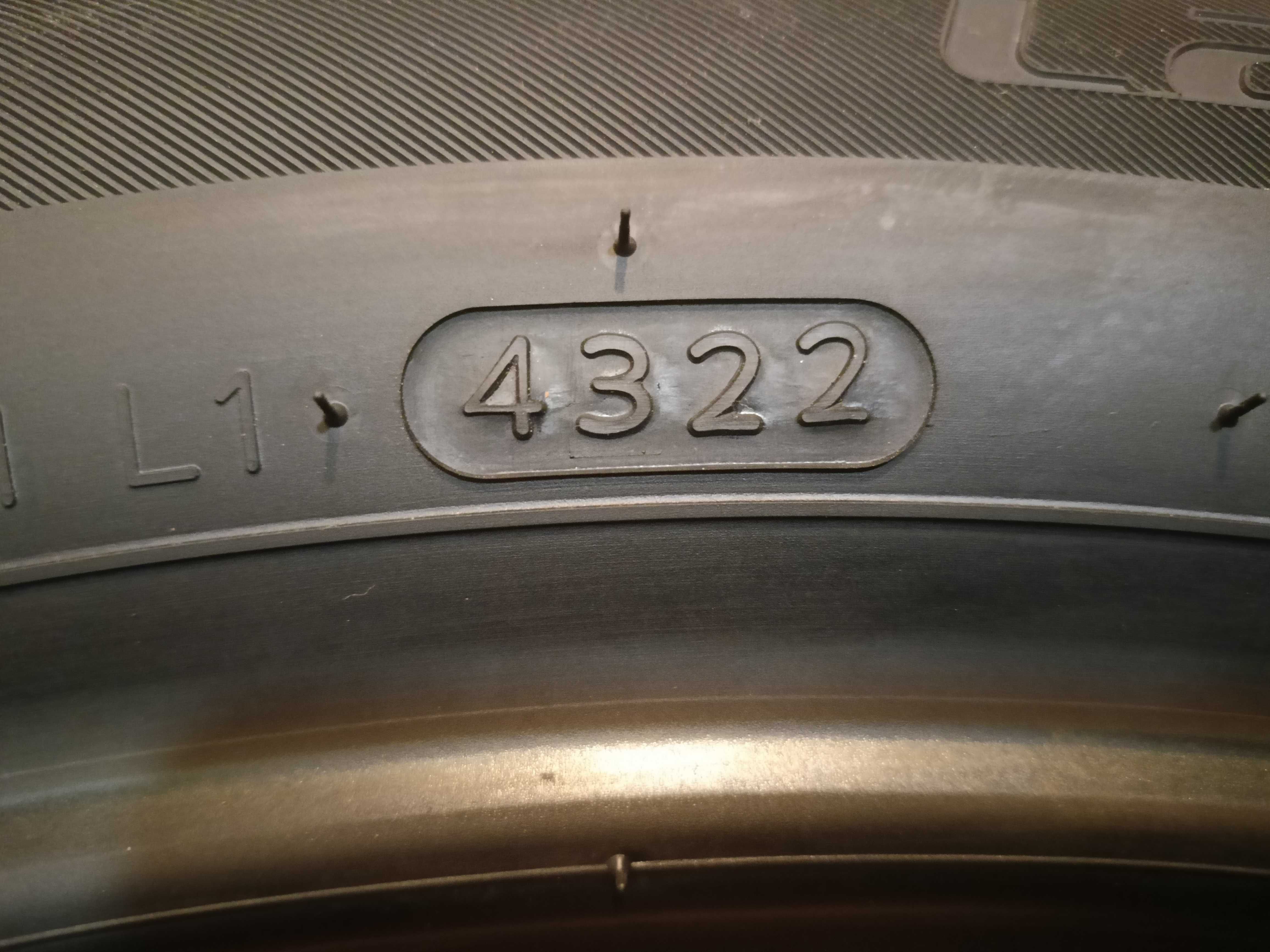 Laufenn S Fit EQ 245/45R18 96W RUNFLAT #118&