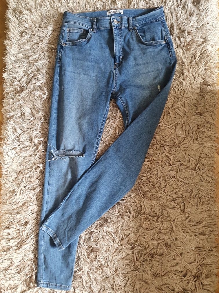 Jeansy z dziurą, rozmiar 40, Pull&Bear