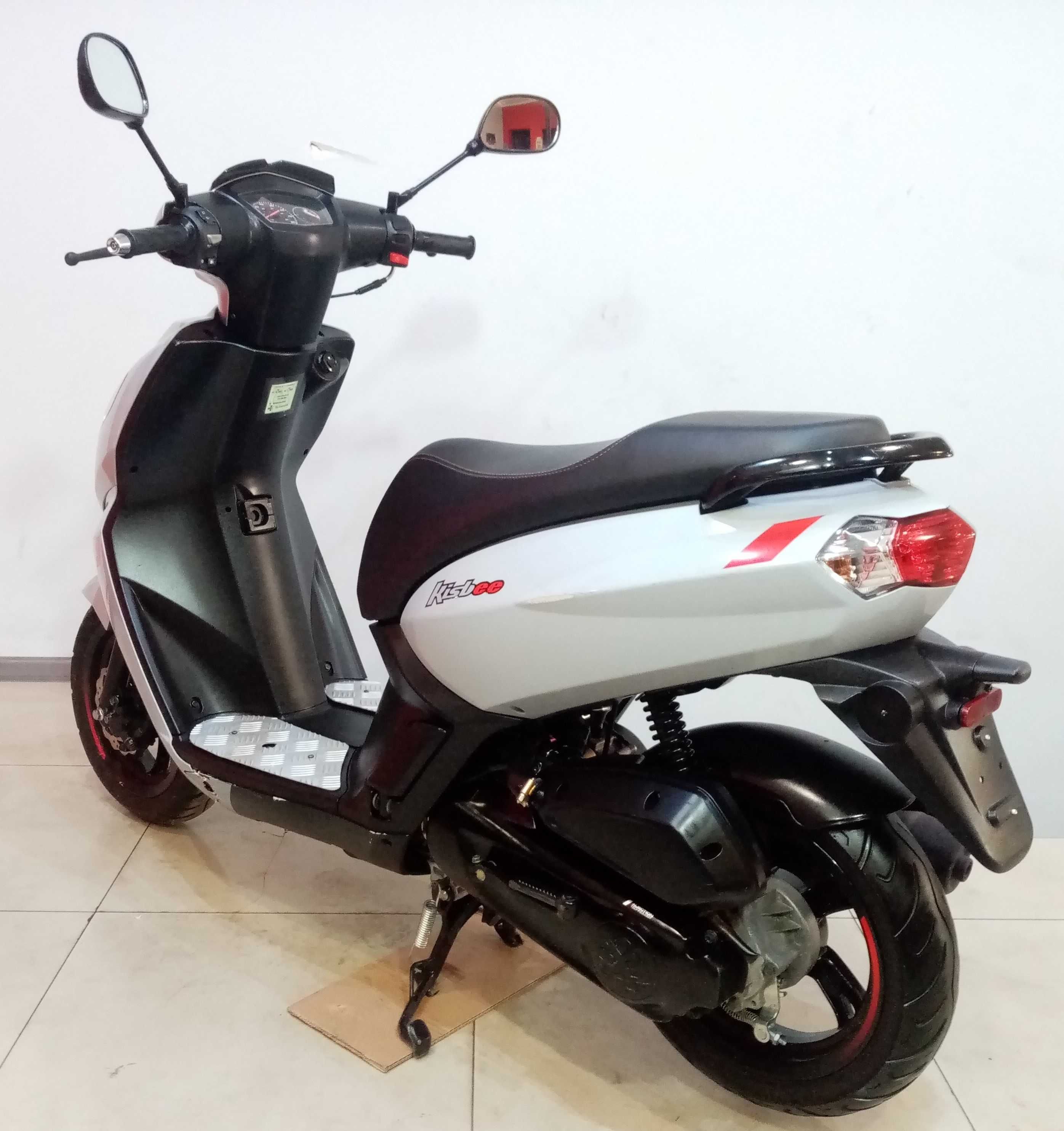 PEUGEOT KISBEE 50cm3 czterosuw na wtrysku 2020rok najnowszy LED