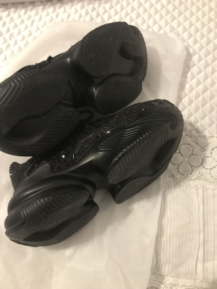 Tenis novos mulher