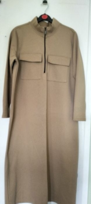 Продам плаття,бежевий колір, трикотаж,L розмір- 490 грн