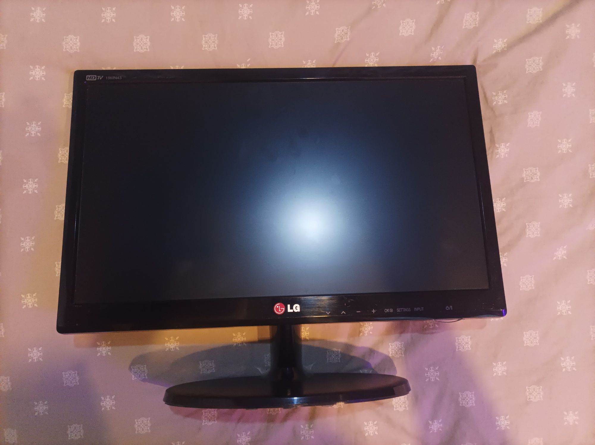 Продам або обміняю телевізор-монітор LG б/в