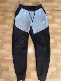 Nike Tech Fleece pants (Original)