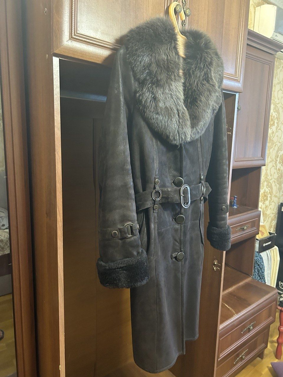 Продам кожаную дублёнку
