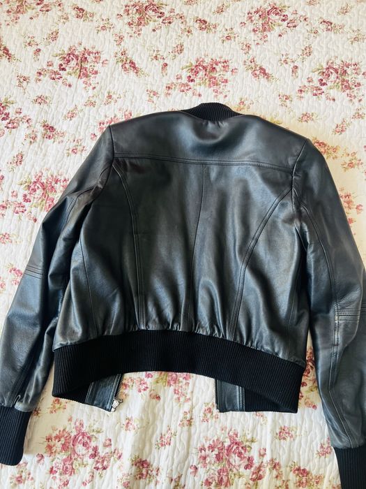 Куртка-бомбер шкіряна жіноча розмір S