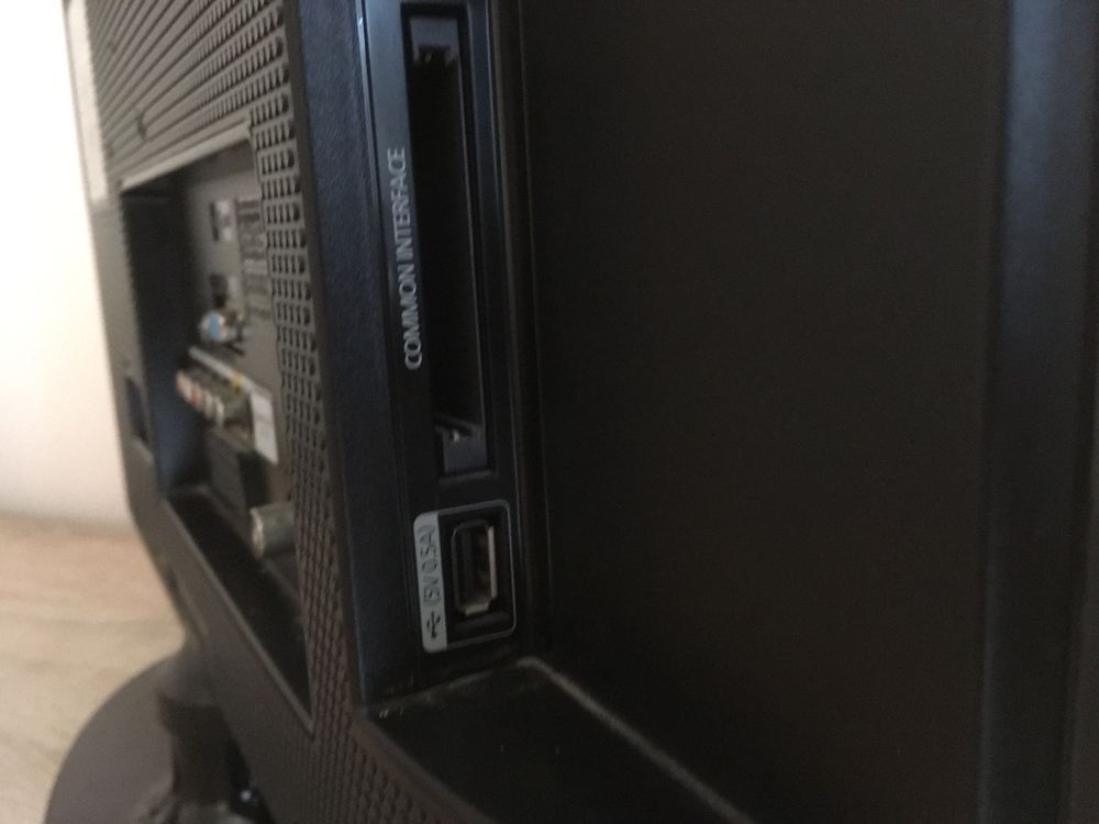 Telewizor/monitor Samsung UE22ES5000