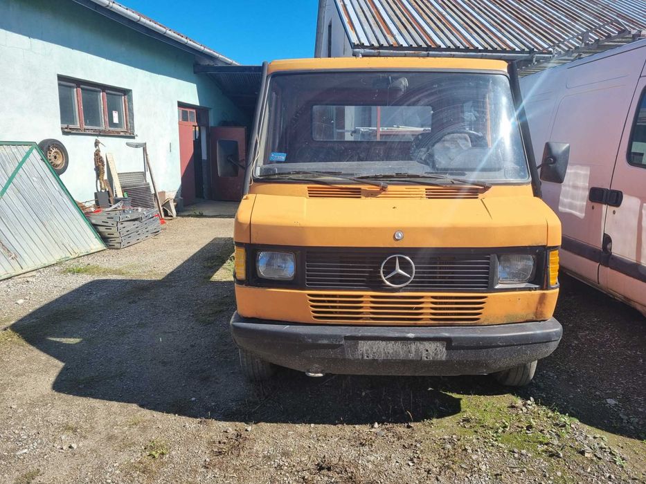 Mercedes-Benz Kaczka T1 208D 2.3D