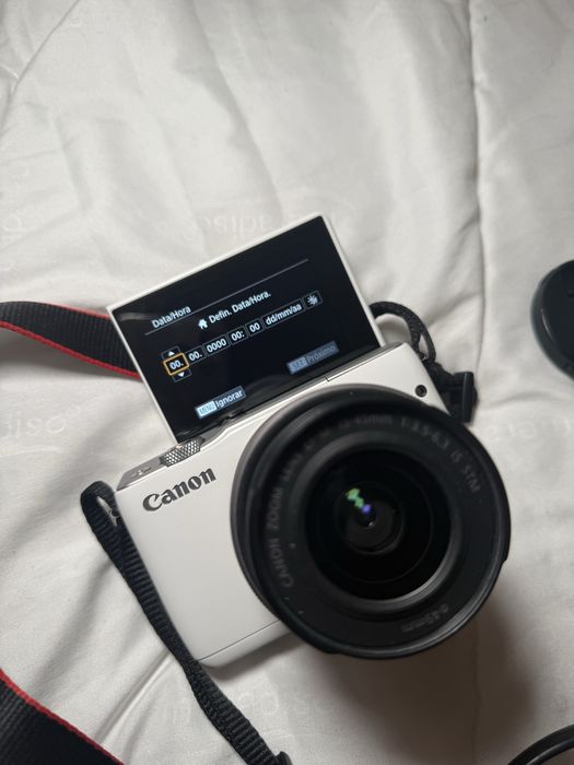 Canon EOS M10 branca
