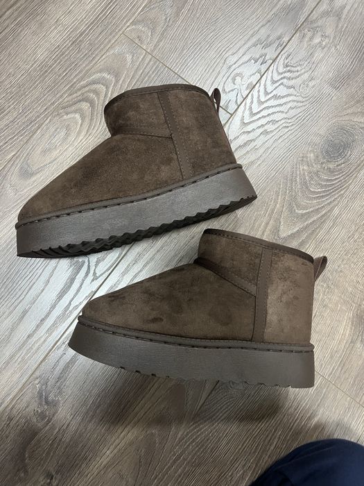 Продам зимові уги нові , теплі зручні