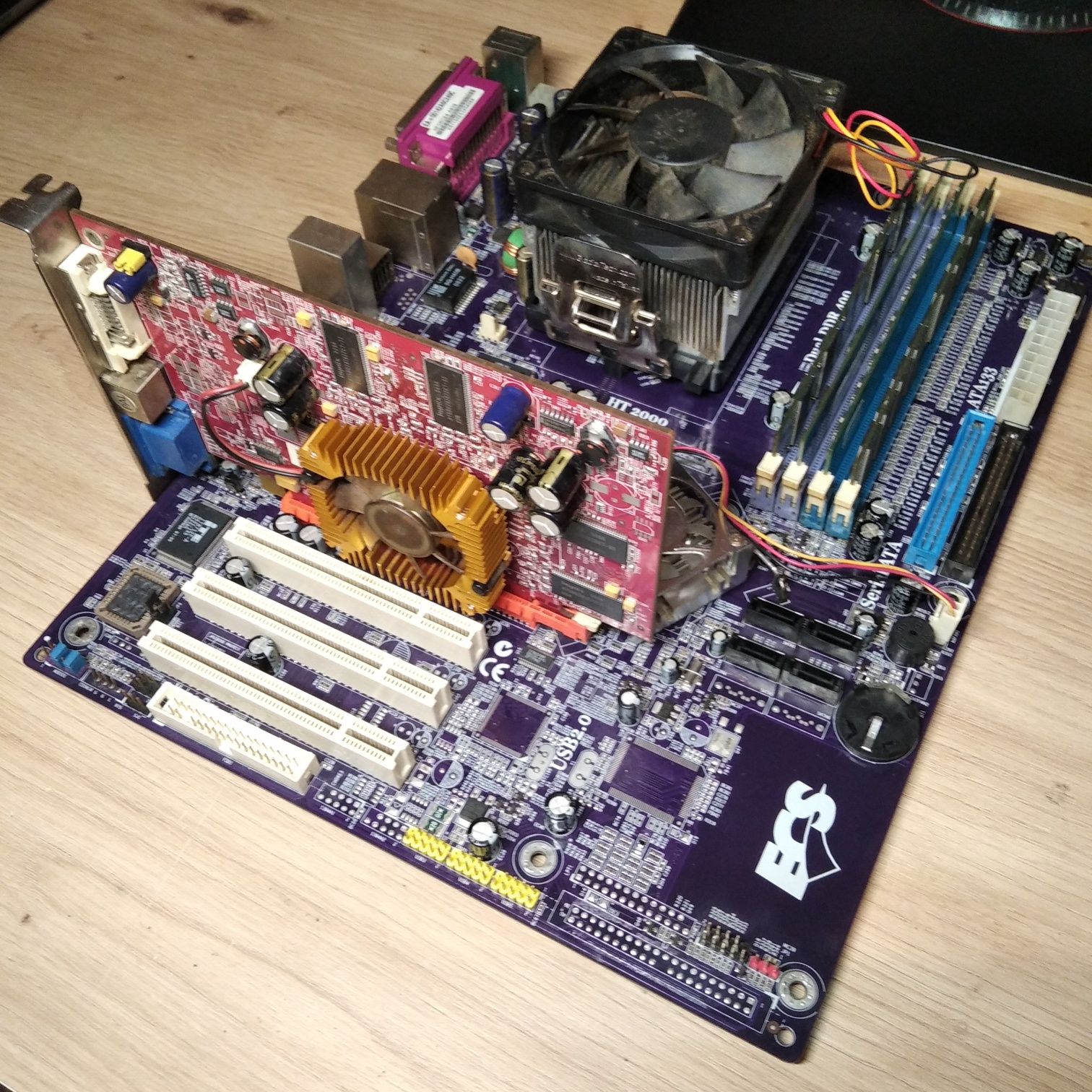 Материнські плати socket:AM2 939 DDR2 DDR1
