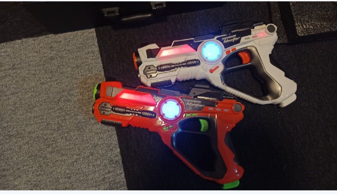 Pistolet. Blaster space. Zestaw 4 sztuki
