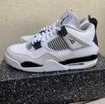NikeAir Jordan4Retro R.43