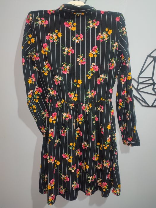 Elegancka krótka sukienka mini wiskoza Cropp XS