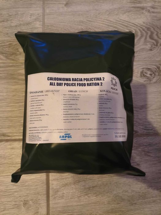 Całodniowa racja Policyjna 
Termin przydatności 31.12.2025