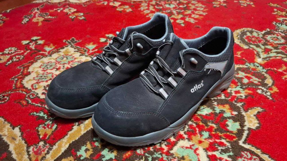 Обувь для работы atlas