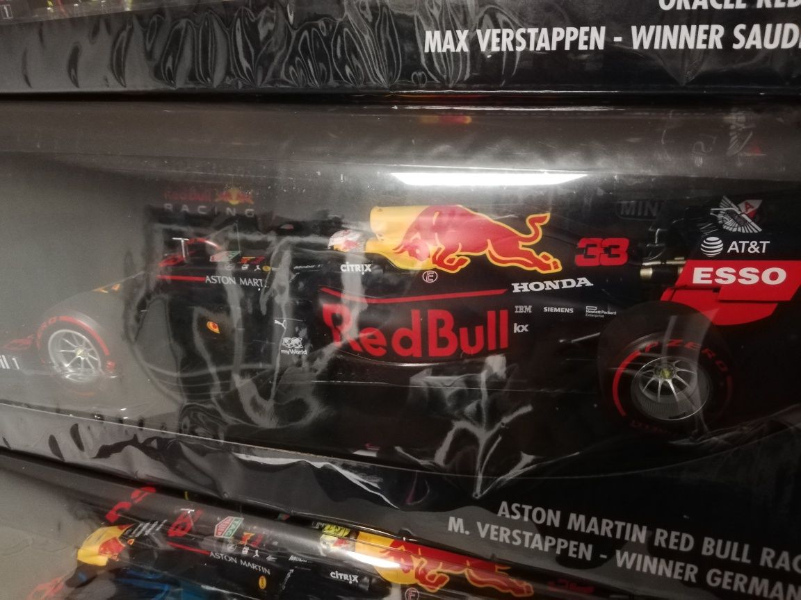 1:18 F1 Red Bull RB15, Max Verstappen 2019, Minichamps (NOVA)