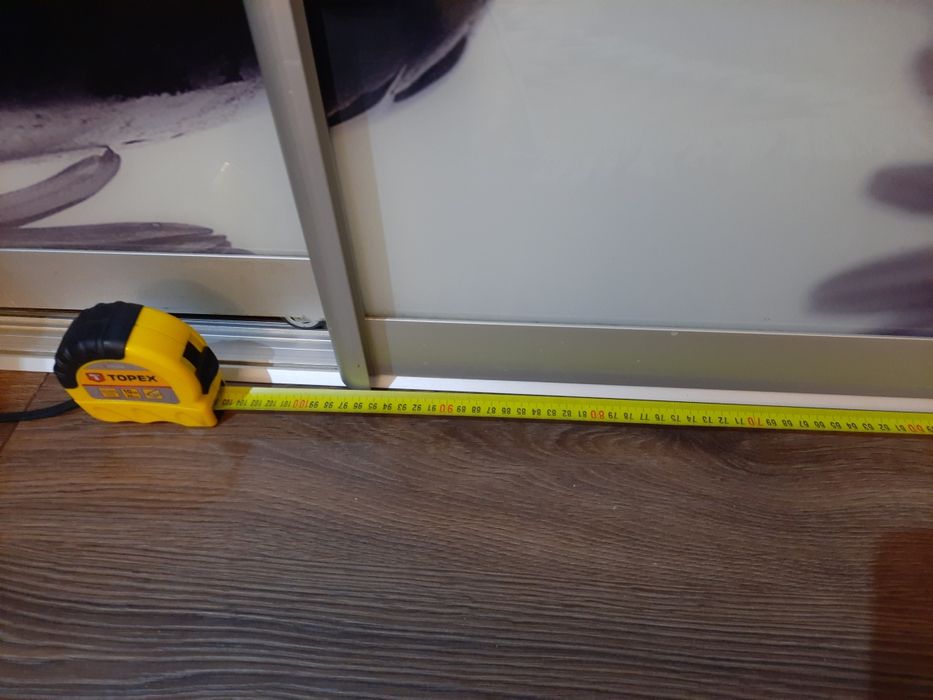 Drzwi przesuwne szklane -szerokość  300cm - wysokość 108cm - 3 skrzydł